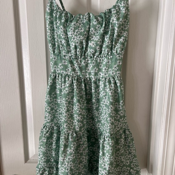 Summer dress - Picture 3 of 3